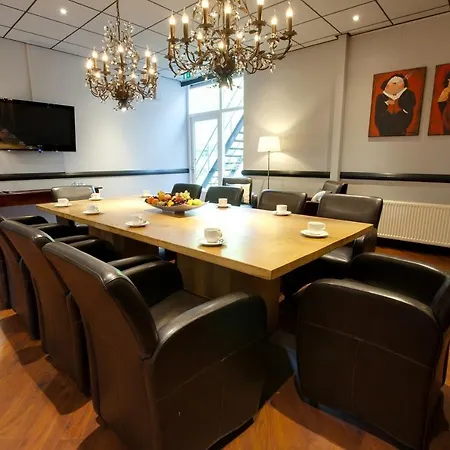 Отель Fletcher Boshotel De Lochemse Heuvels