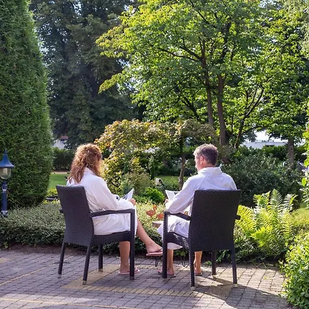 Отель Fletcher Boshotel De Lochemse Heuvels 4*