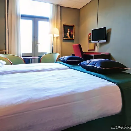 Boetiek Bonaparte Lochem מלון 4*