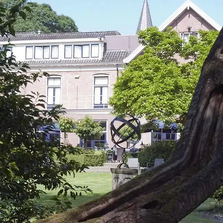 Отель Fletcher Boshotel De Lochemse Heuvels